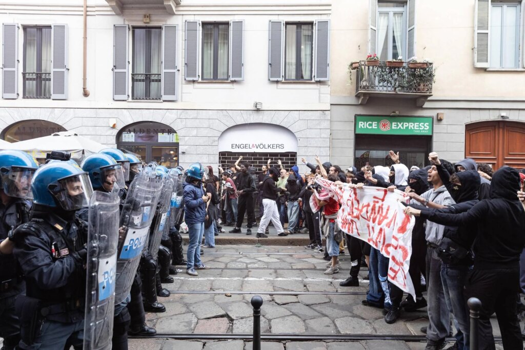 Le Mouvement du 17 octobre lance une mobilisation permanente : une direction généralisée contre les attaques à la matraque