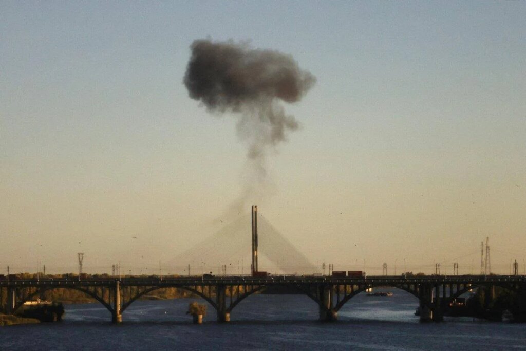 Moscou aux diplomates et aux étrangers : « Quittez Kiev ». Moldavie : "Des missiles et drones russes ont violé notre espace aérien, a convoqué l'ambassadeur"